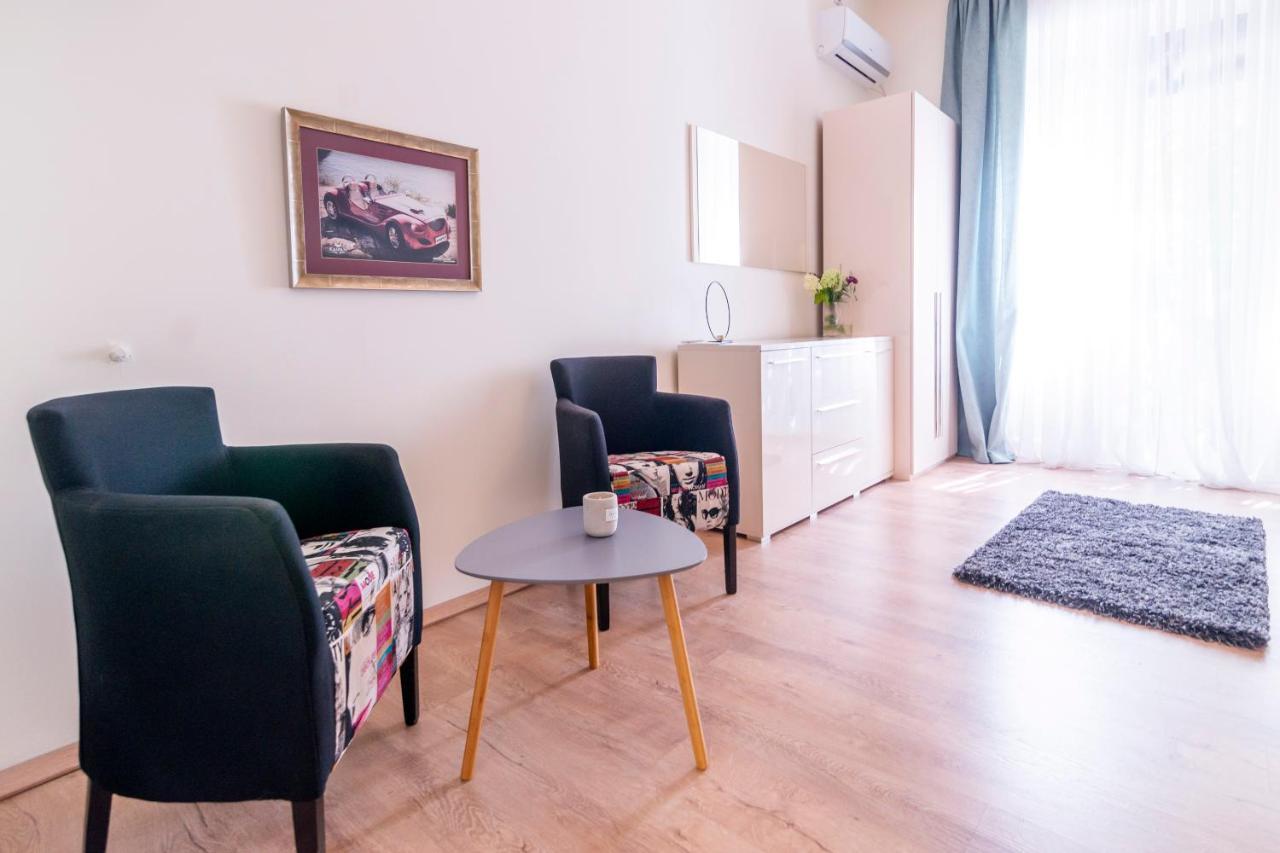 Jevrejska-Central Studio Novi Sad Exteriör bild